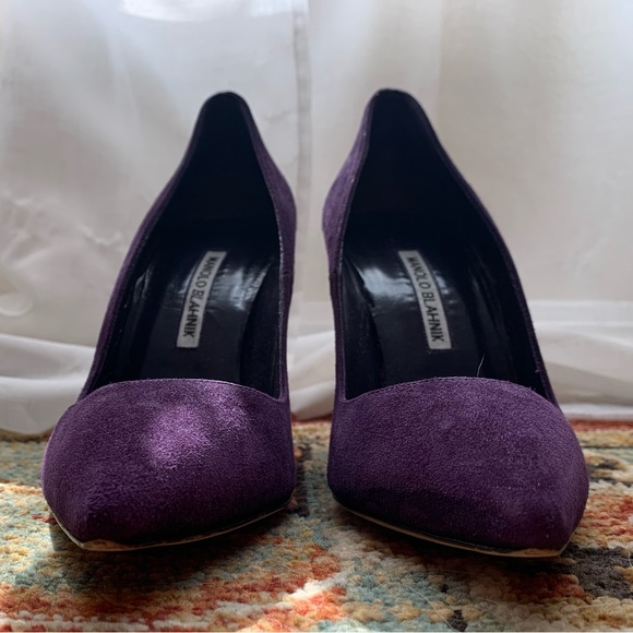 Manolo Blahnik BB Suede Pointed-Toe Pump, Purple Size - 37 - Picture 11 of 13
